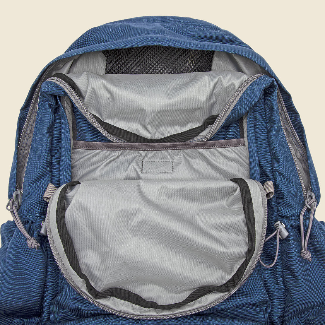 2 Compartment Day Pack - Blue - BEAMS+ - STAG Provisions - Accessories - Bags / Luggage