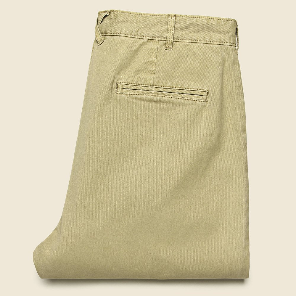 Standard Pleated Chino - Vintage Khaki - Alex Mill - STAG Provisions - Pants - Twill