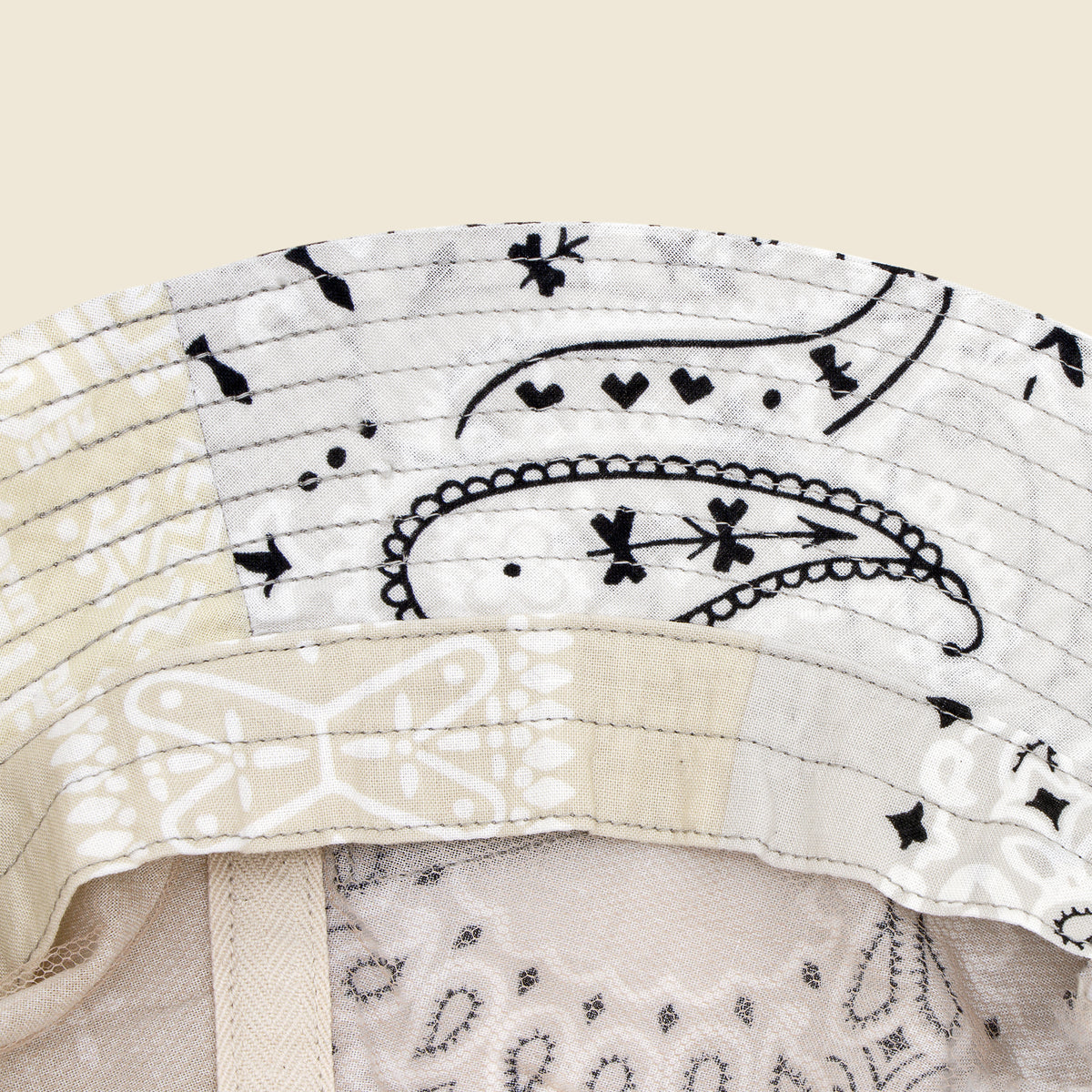 Bandana Patchwork Short Brim Bucket Hat - White