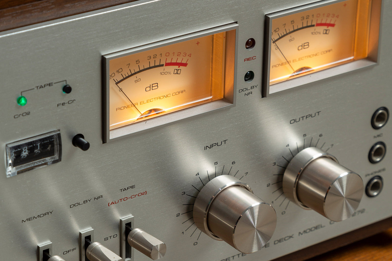 1970s Hi-Fi System from Breakaway Records - STAG's Grandest Gifts - STAG Provisions - Holiday - Deluxe