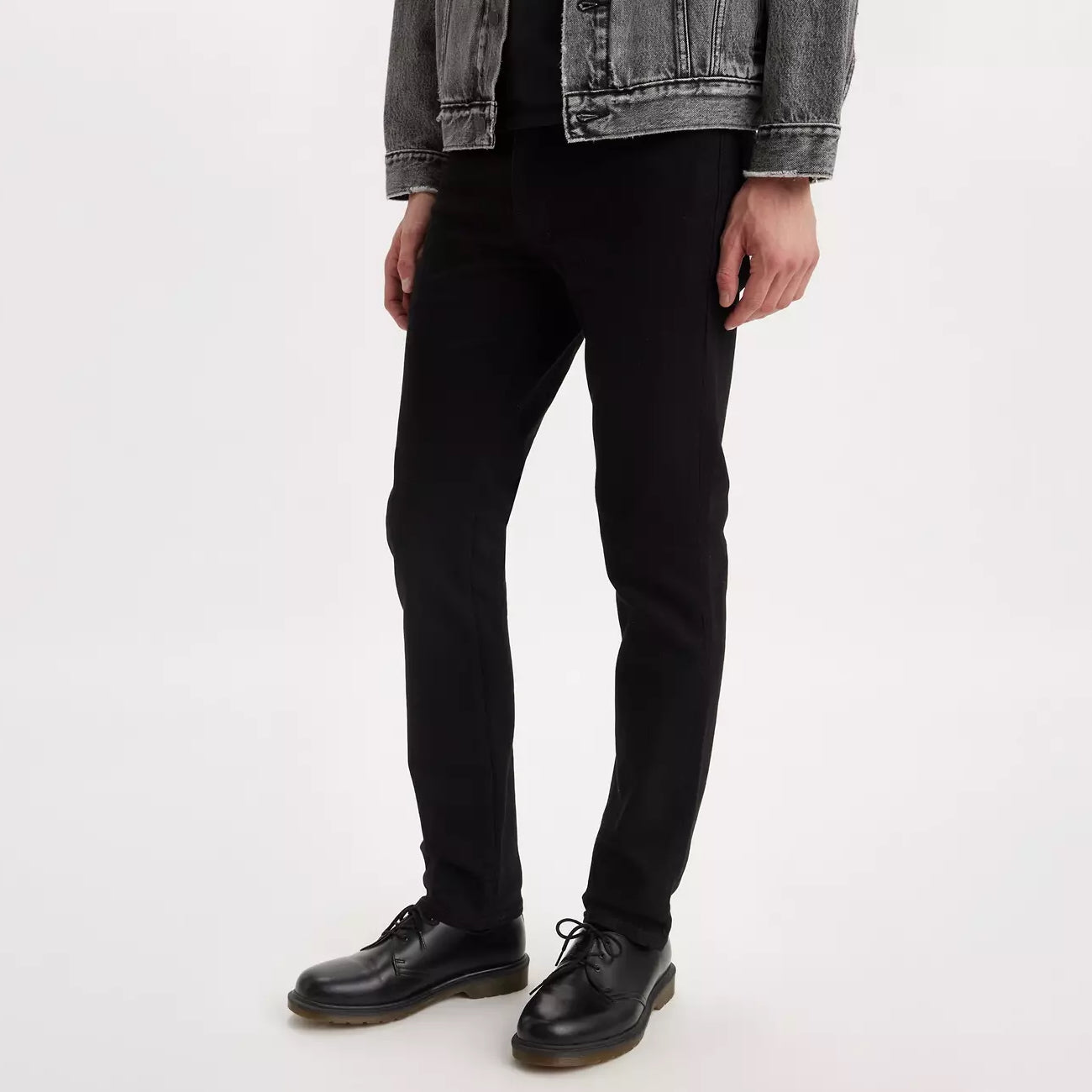 
                          511 Slim Jean - Black Leaf
                        