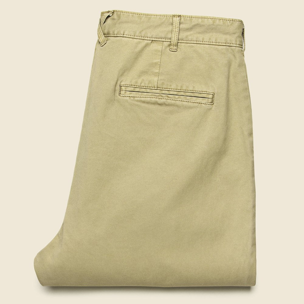 
                          Standard Pleated Chino - Khaki - Alex Mill - STAG Provisions - Pants - Twill
                        