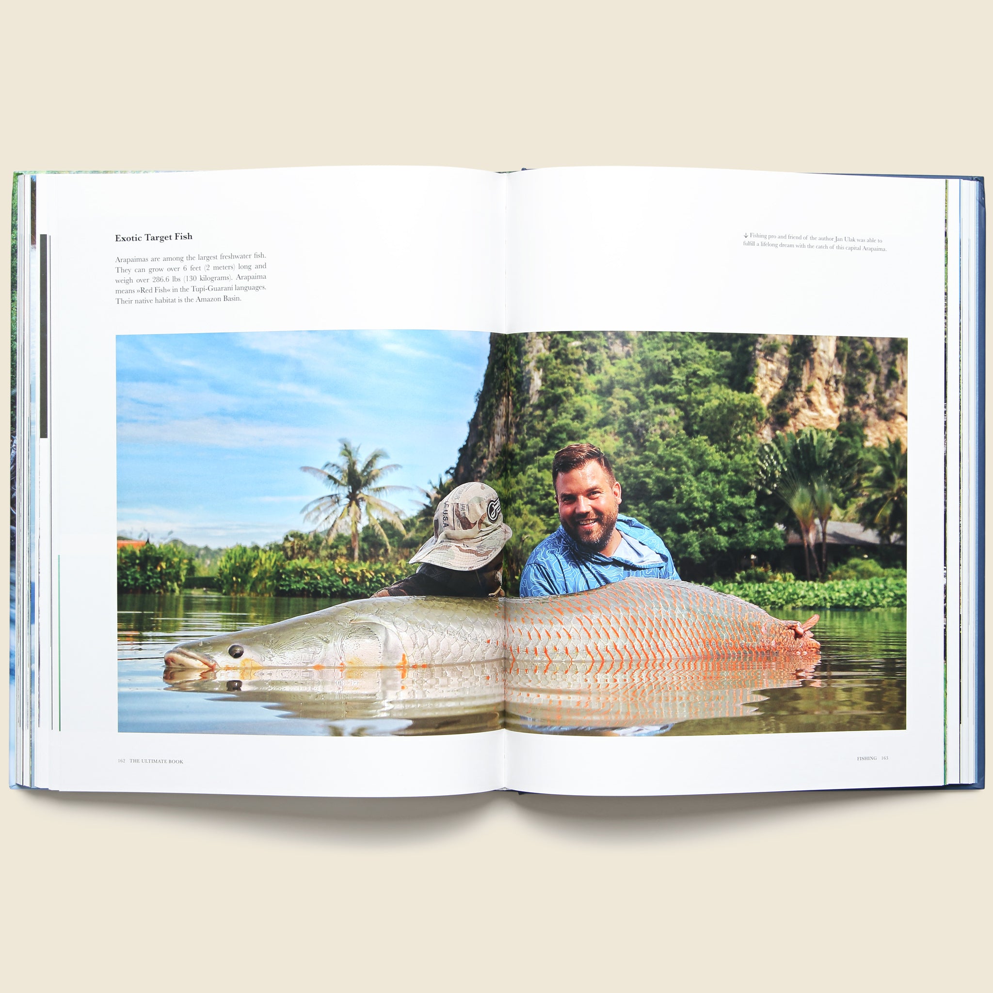 
                          Fishing - The Ultimate Book
                        