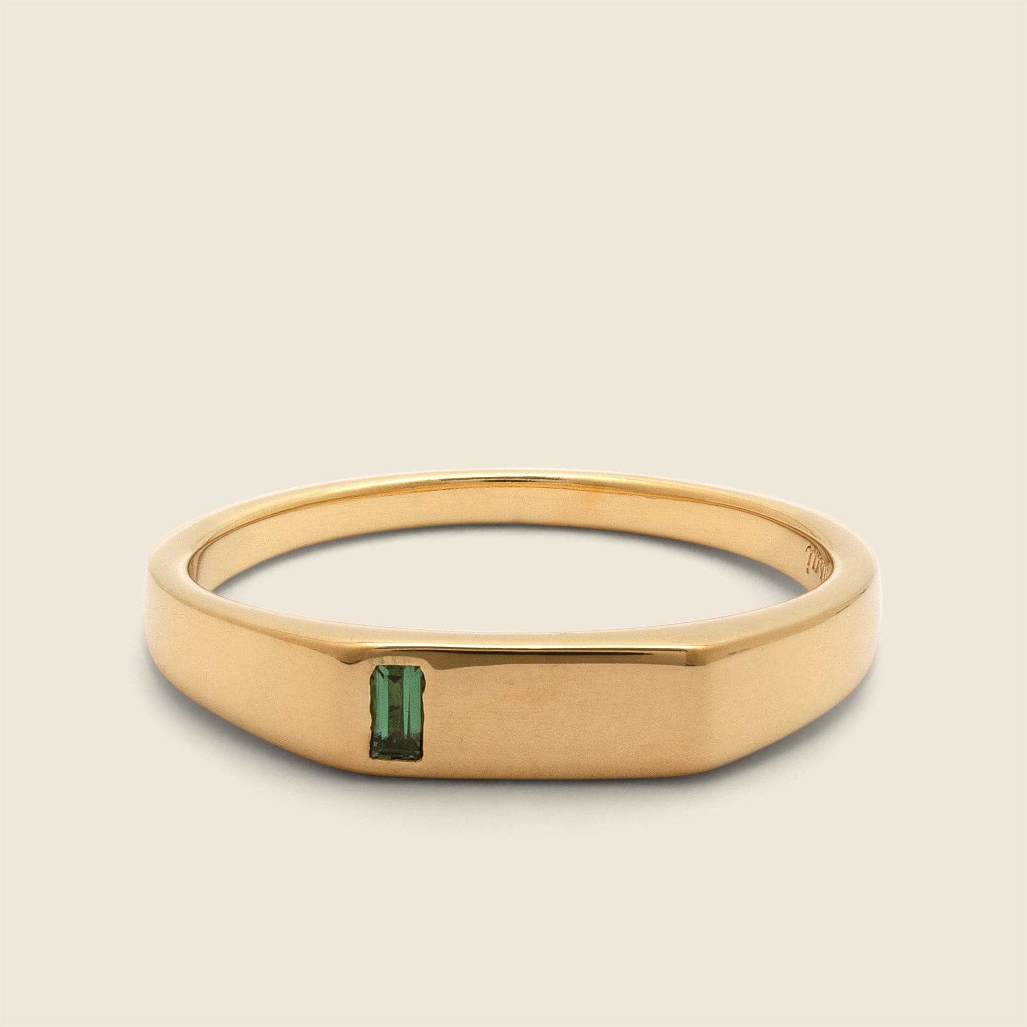 
                          Valor Quartz Signet Ring - Gold Vermeil/Green - Miansai - STAG Provisions - Accessories - Rings
                        