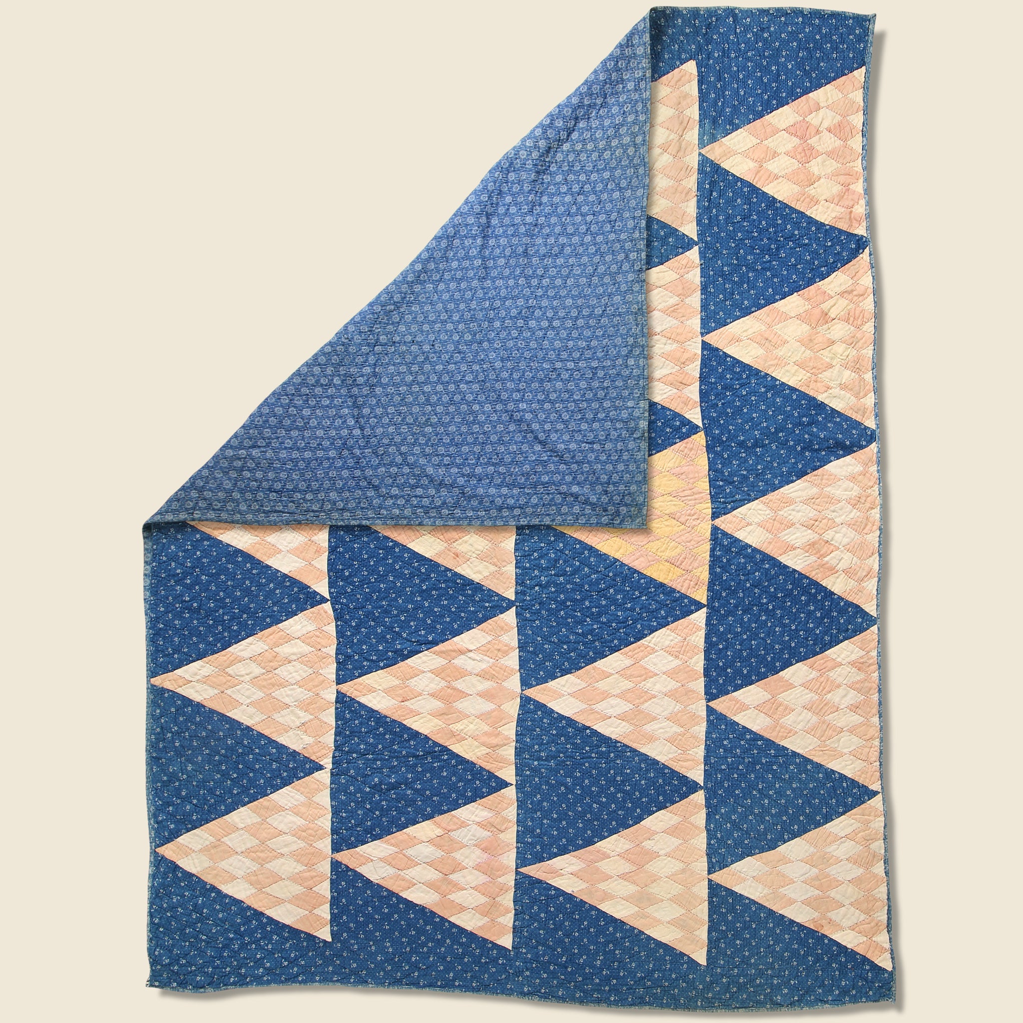 
                          Vintage 1930's Quilt #1
                        