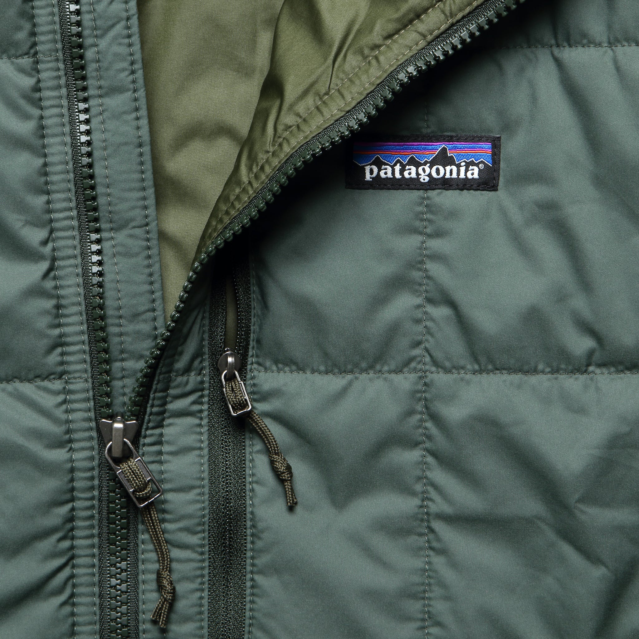 
                          Light Gust Jacket - Old Growth Green
                        