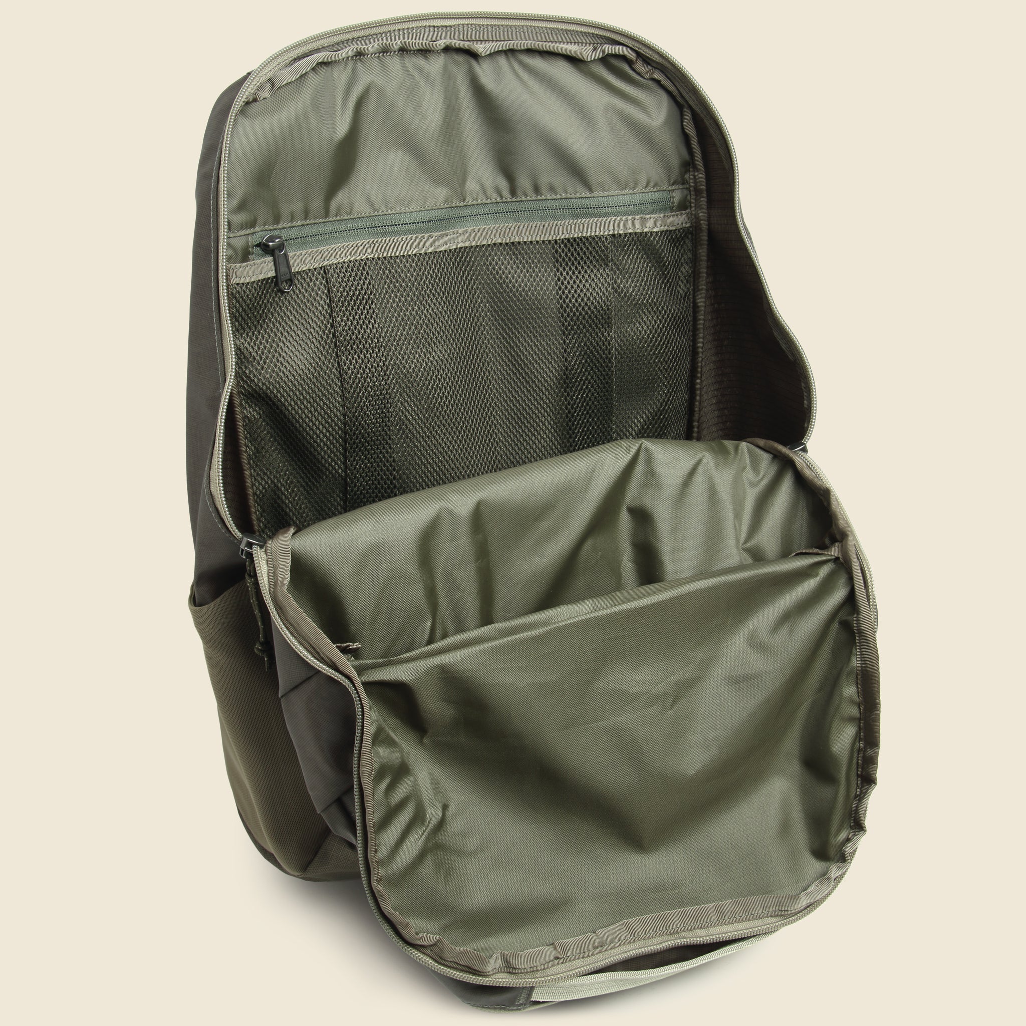 Black Hole Pack 32L - Basin Green Black Hole Pack 32L - Basin Green