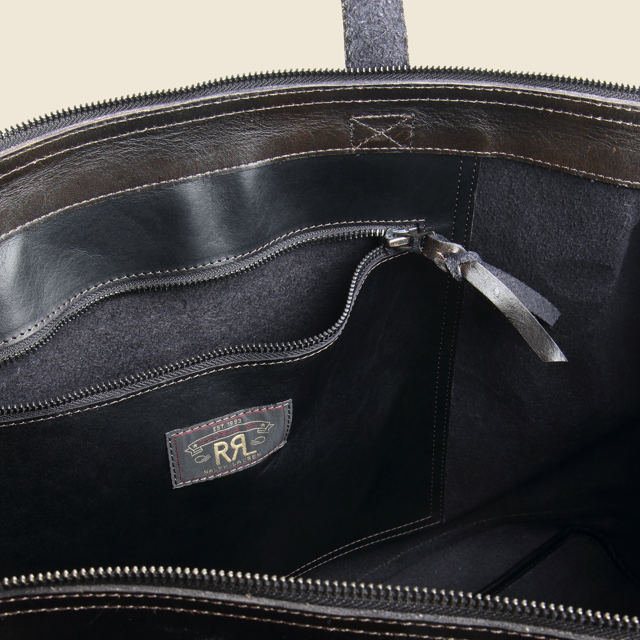 
                          Nathaniel Weekender Bag - Black
                        
