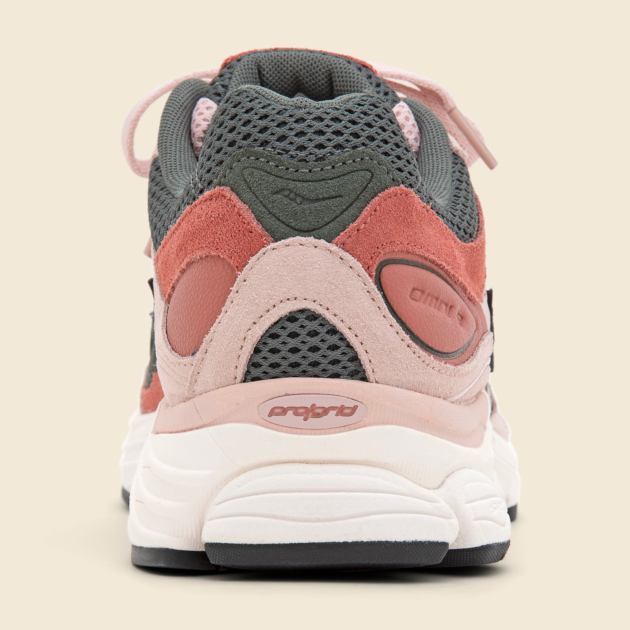 
                          Progrid Omni 9 Sneaker - Pink/Charcoal - Saucony - STAG Provisions - Shoes - Athletic
                        