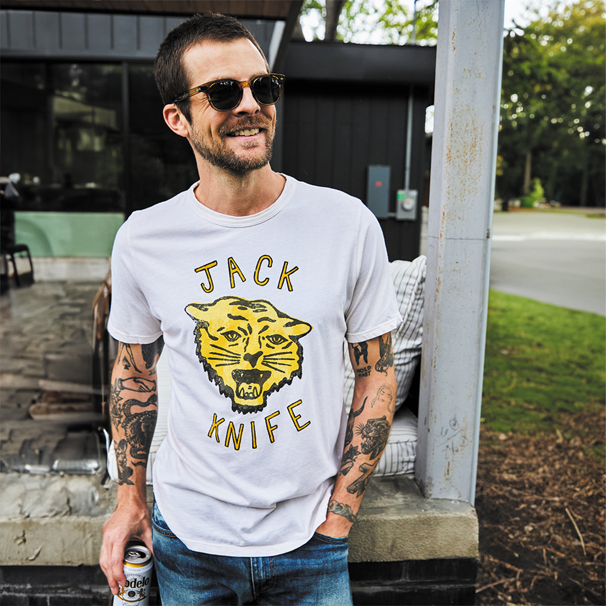 
                          Jack Knife Tee - Vintage White - Imogene + Willie - STAG Provisions - Tops - S/S Tee - Graphic
                        