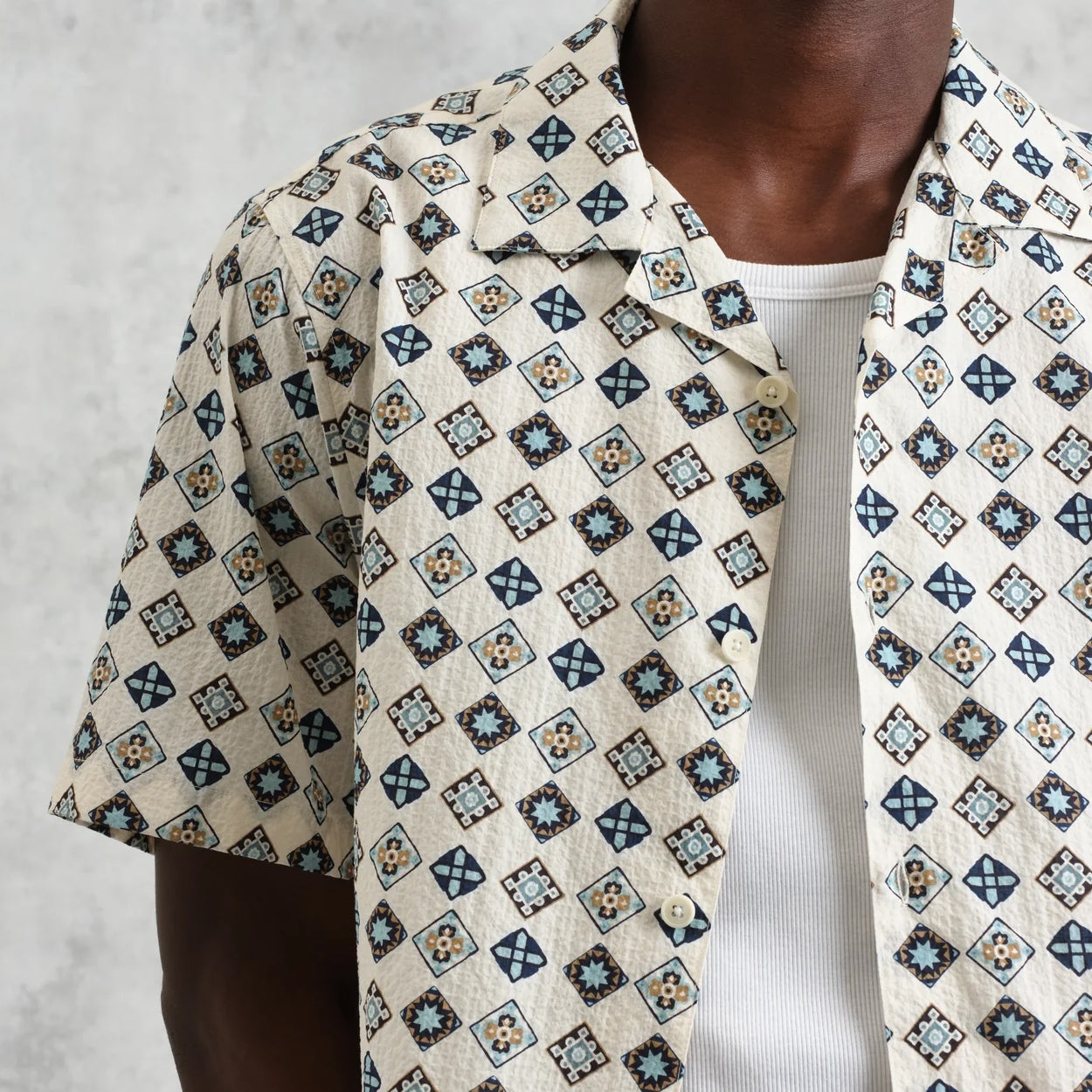 Didcot Geo Tile Shirt - Ecru - Wax London - STAG Provisions - Tops - S/S Woven - Other Pattern