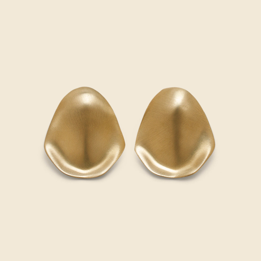 8.6.4 Design Smooth Oval Large Stud Earrings - Brass