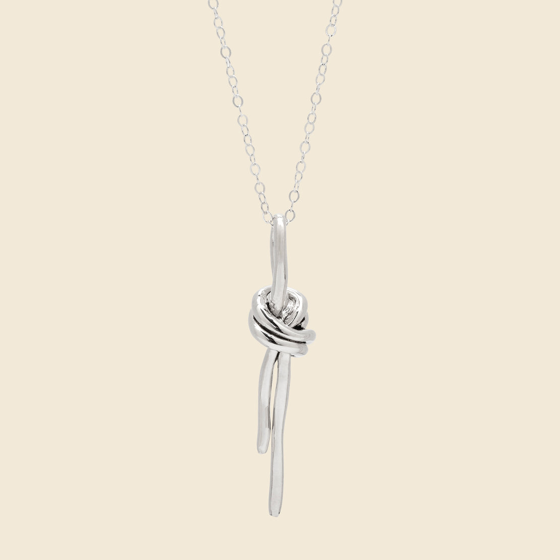 8.6.4 Design Knot Charm Necklace - Sterling Silver