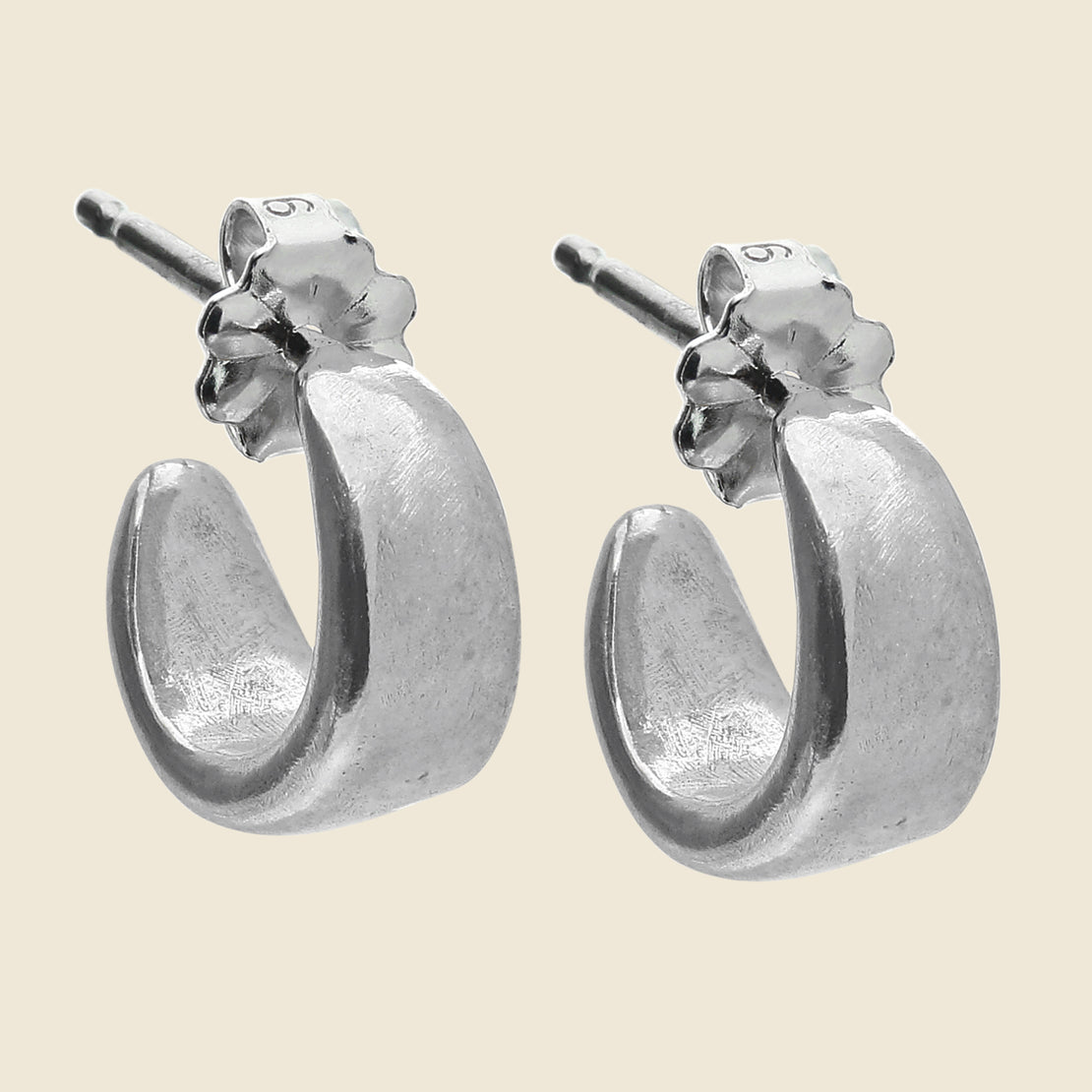 Amanda Hunt Cocoon Hoop Earrings - Silver