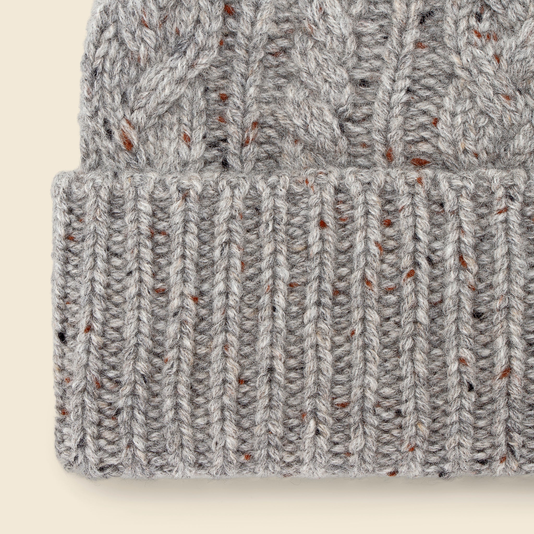 Cashmere Cable Beanie - Grey Donegal - Alex Mill - STAG Provisions - Accessories - Hats