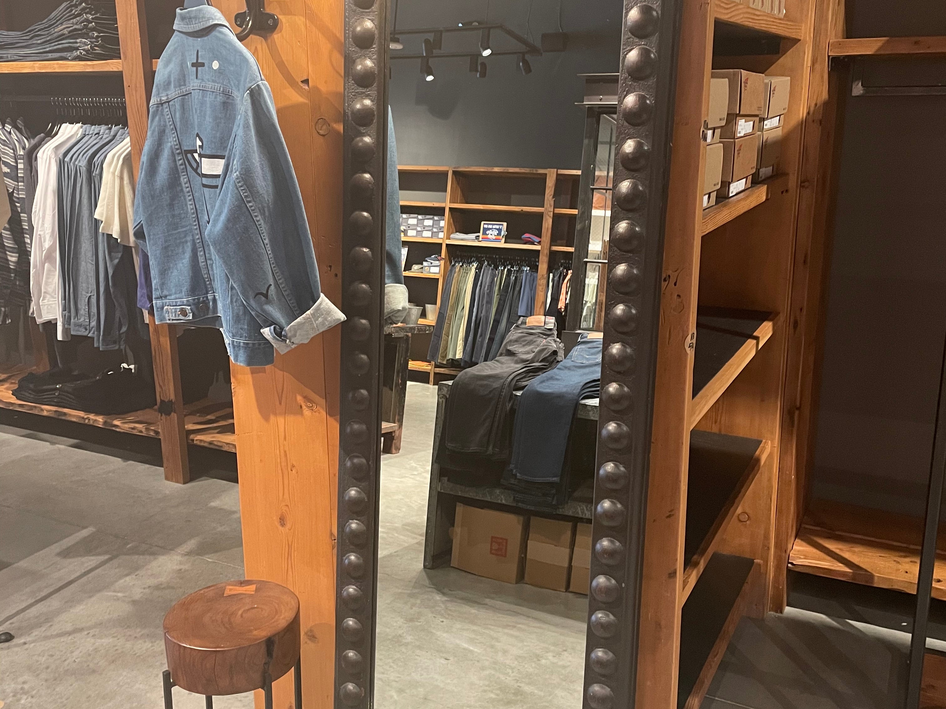 DNS 12 - Iron Rivet Mirror - Warehouse Sale - STAG Provisions - Warehouse Sale