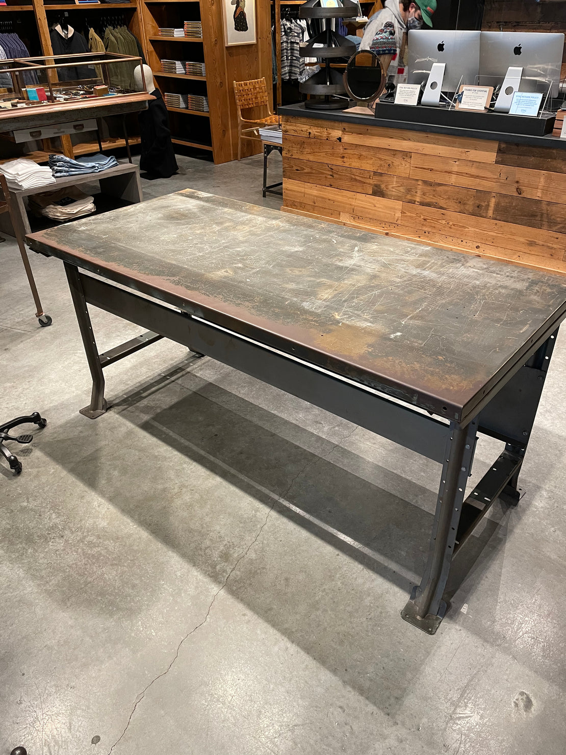 Warehouse Sale DNS 21 - Industrial Work Table