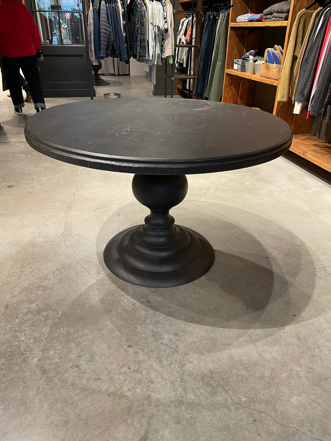 Warehouse Sale DNS 31 - Black Round Chess Table