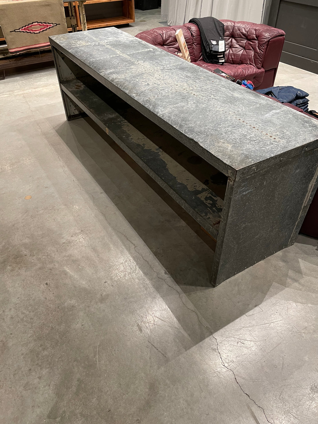 Warehouse Sale DNS 35 - Industrial Table