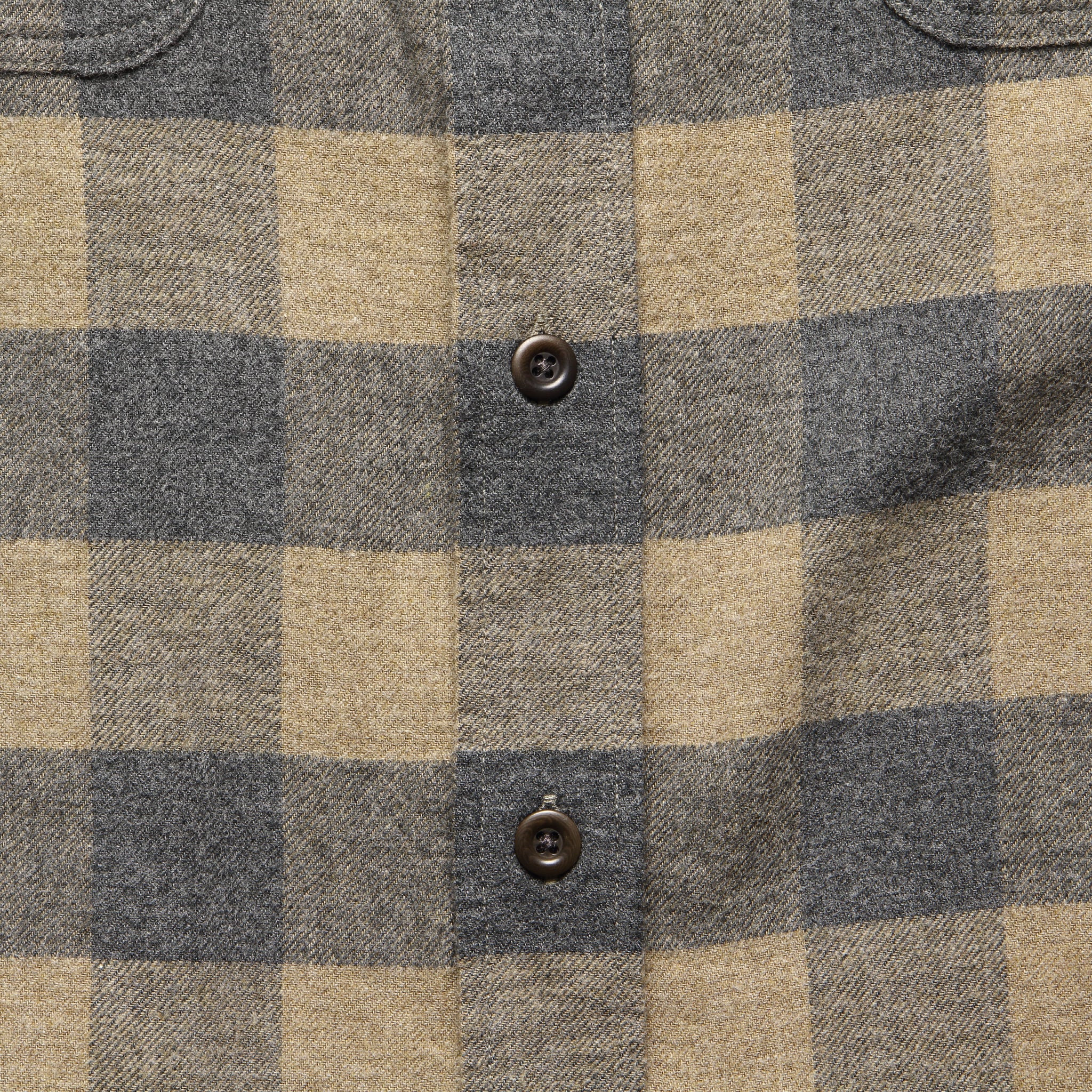 
                          Brushed Alpine Flannel - Sand Charcoal Buffalo - Faherty - STAG Provisions - Tops - L/S Woven - Plaid
                        