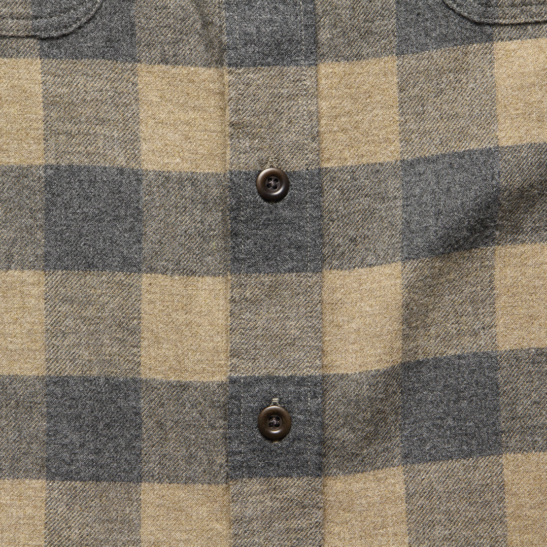 Brushed Alpine Flannel - Sand Charcoal Buffalo - Faherty - STAG Provisions - Tops - L/S Woven - Plaid