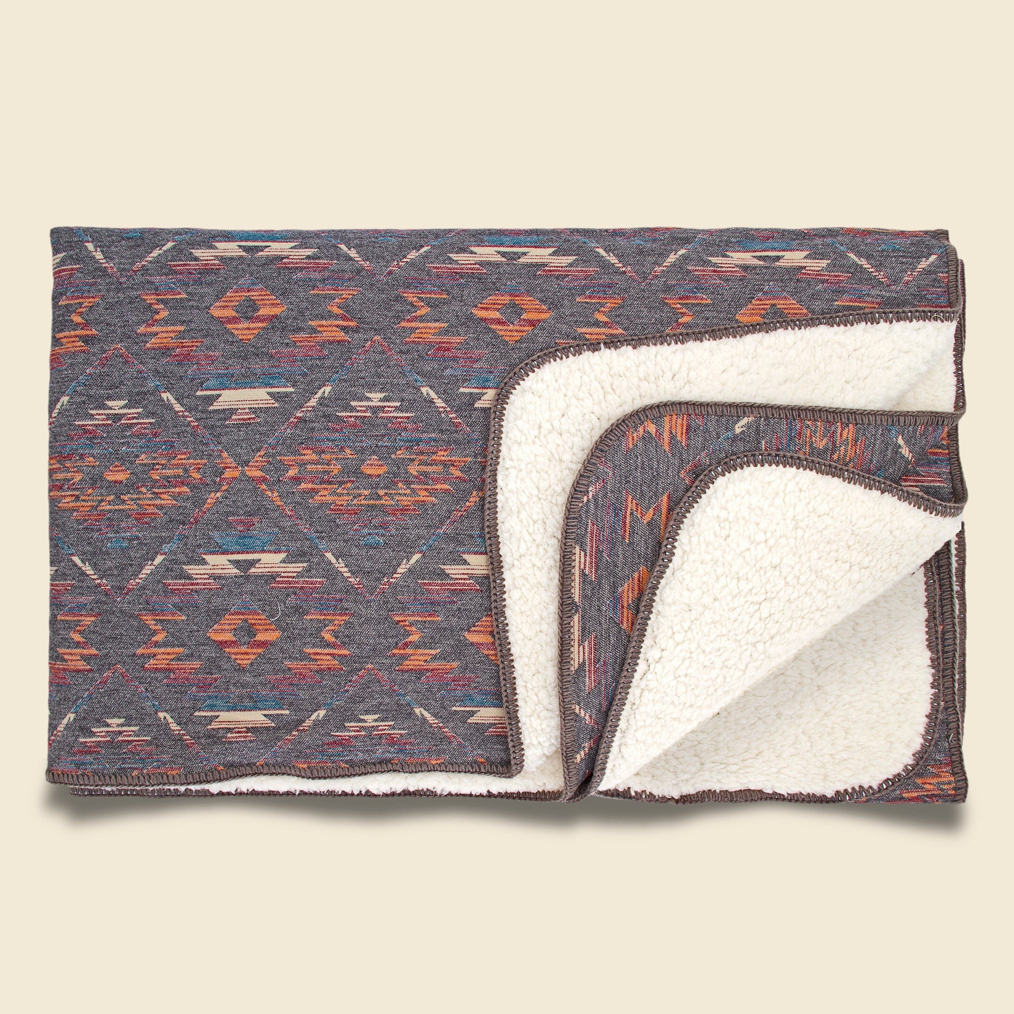 
                          Sherpa Blanket - Chankillo Horizon - Faherty - STAG Provisions - Gift - Blankets
                        