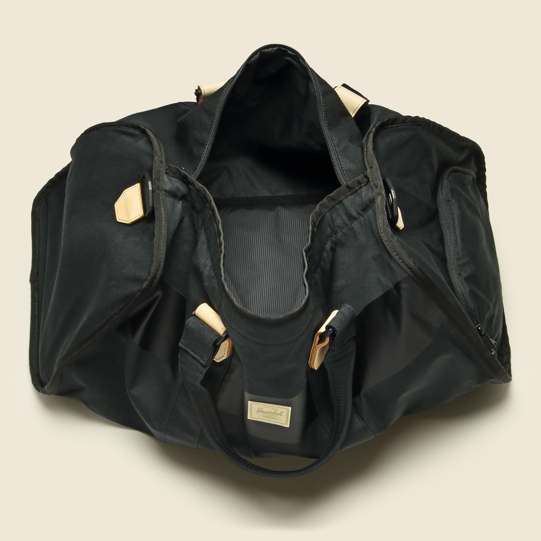 Novel Premium Canvas Duffle - Black - Herschel Supply Co - STAG Provisions - Accessories - Bags / Luggage
