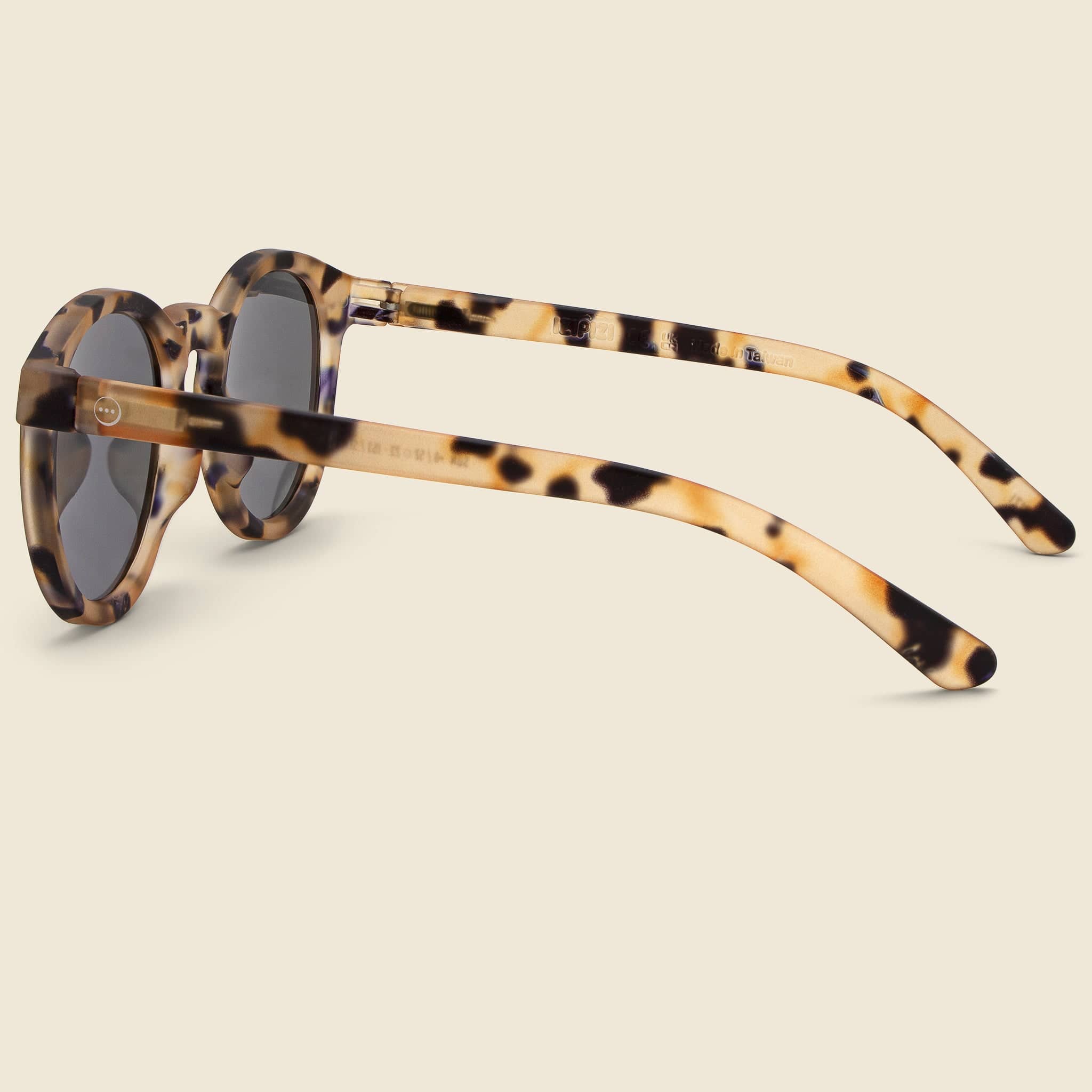 
                          The Pantos Oversize #M - Light Tortoise - Izipizi - STAG Provisions - Accessories - Eyewear
                        