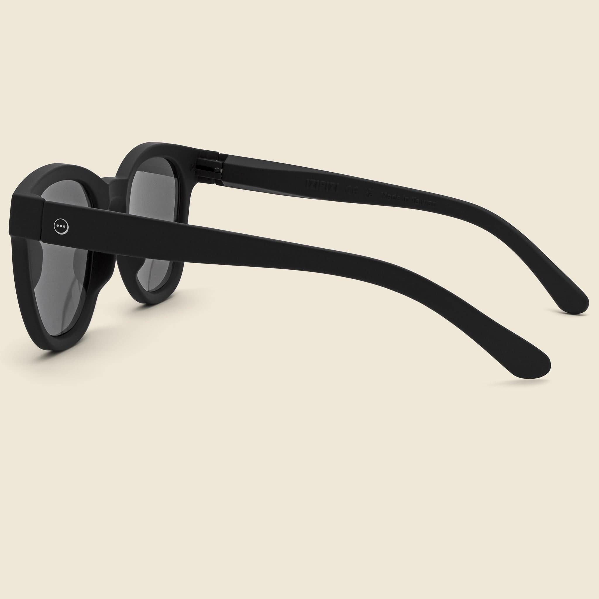 The Trapeze Oversize #N - Black - Izipizi - STAG Provisions - Accessories - Eyewear