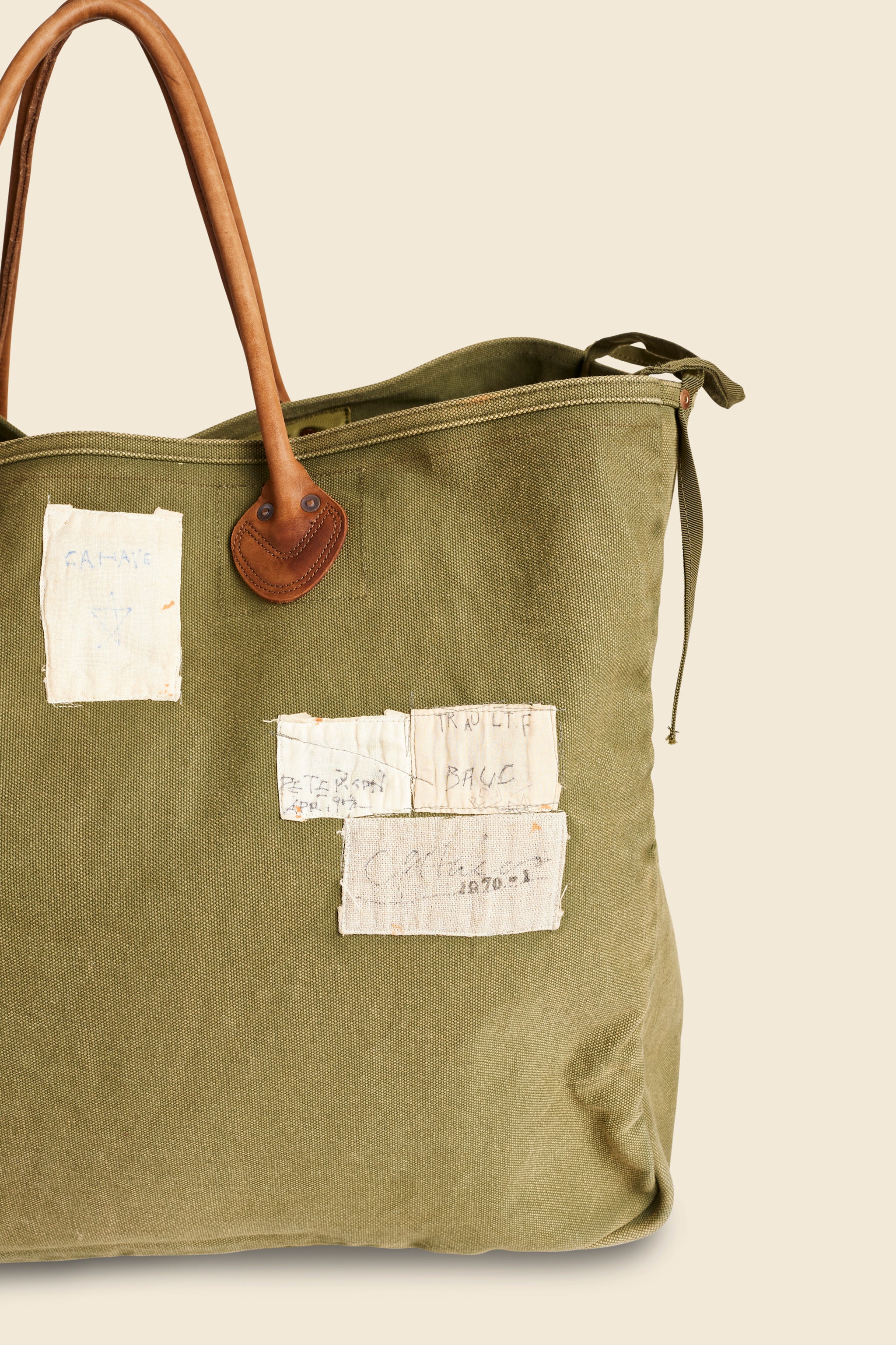 
                          No. 4 Canvas XXL Milk Bag, Journey Remake - Khaki - Kapital - STAG Provisions - W - Accessories - Bag
                        