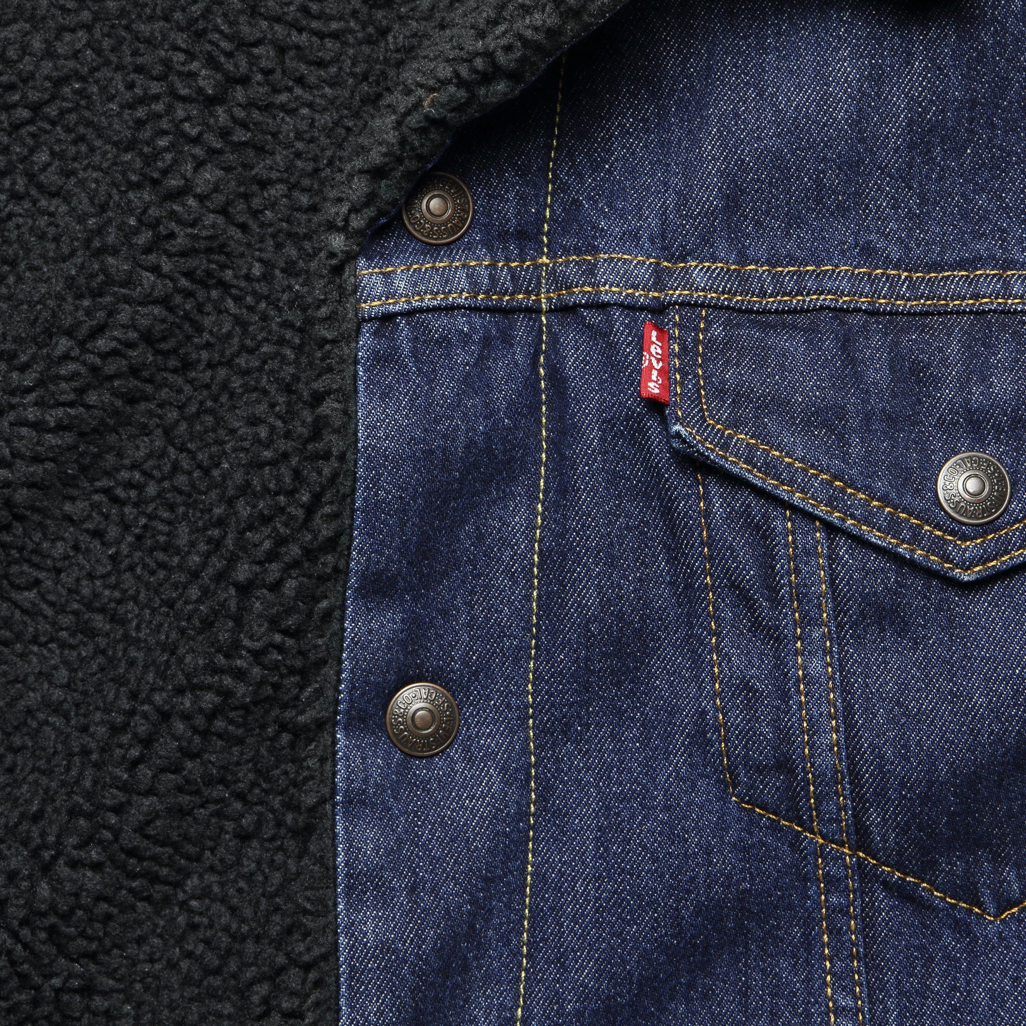 
                          Type III Sherpa Trucker Jacket - Evening - Levis Premium - STAG Provisions - Outerwear - Coat / Jacket
                        