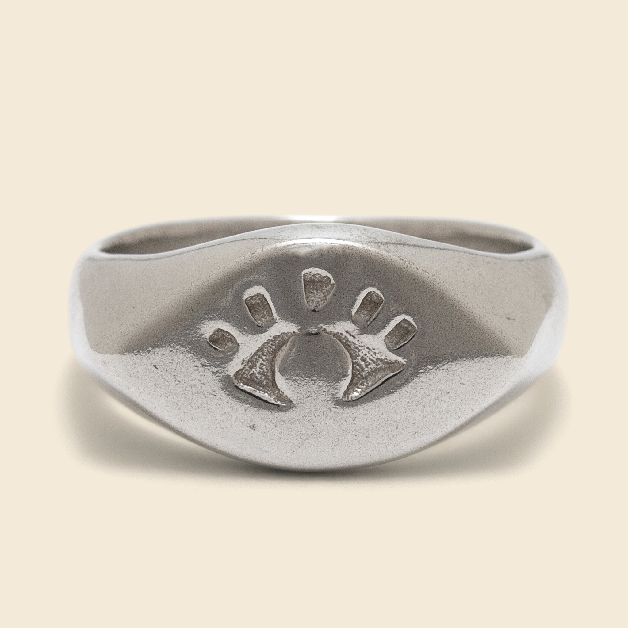 
                          Ojo Signet Ring - Sterling Silver - Marisa Mason - STAG Provisions - W - Accessories - Ring
                        