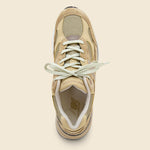 992 Sneaker - Tan/White - New Balance - STAG Provisions - Shoes - Athletic