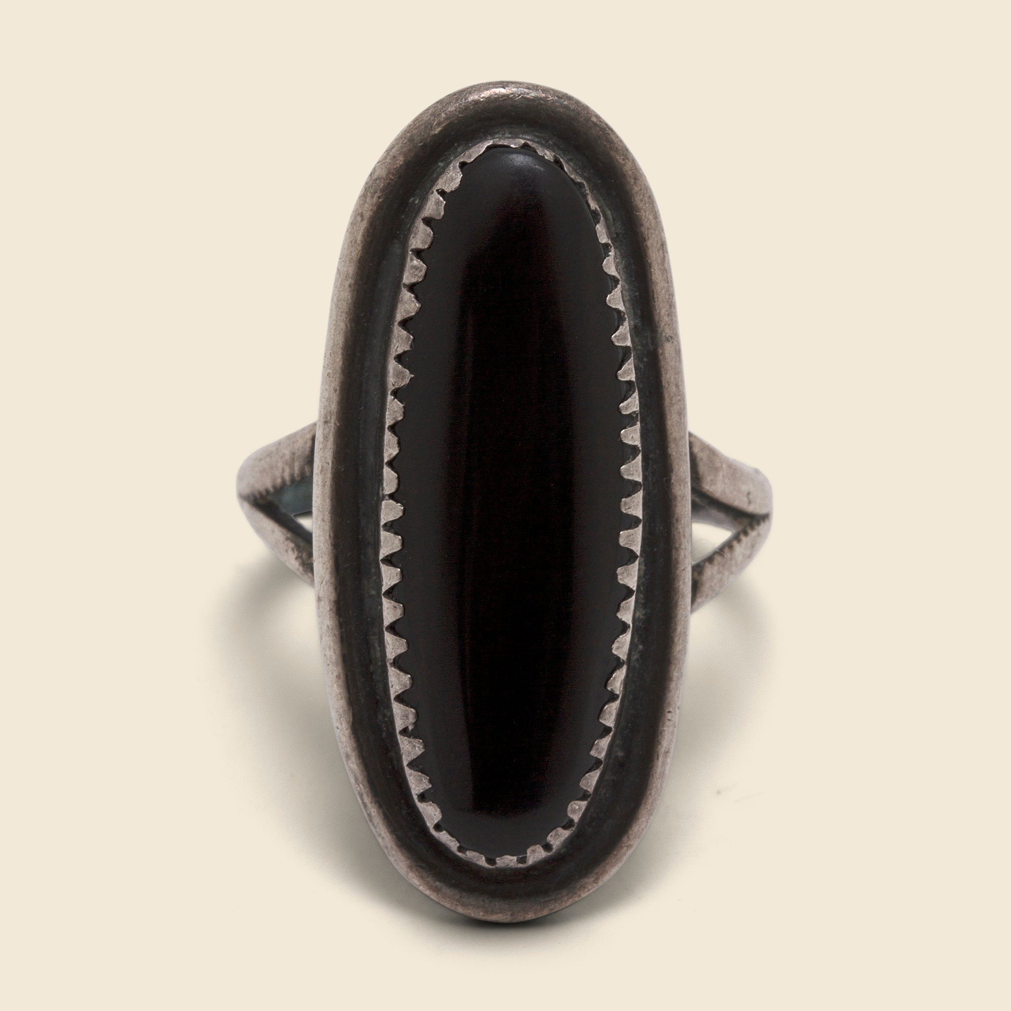 
                          Oval Onyx Ring - Silver - Vintage - STAG Provisions - W - One &amp; Done - Accessories &amp; Jewelry
                        